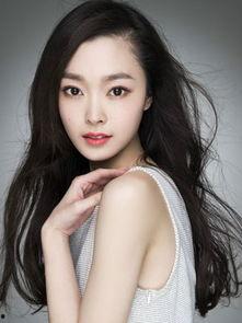 肖曼个人资料,才华横溢的艺术家，人生轨迹与成就概览